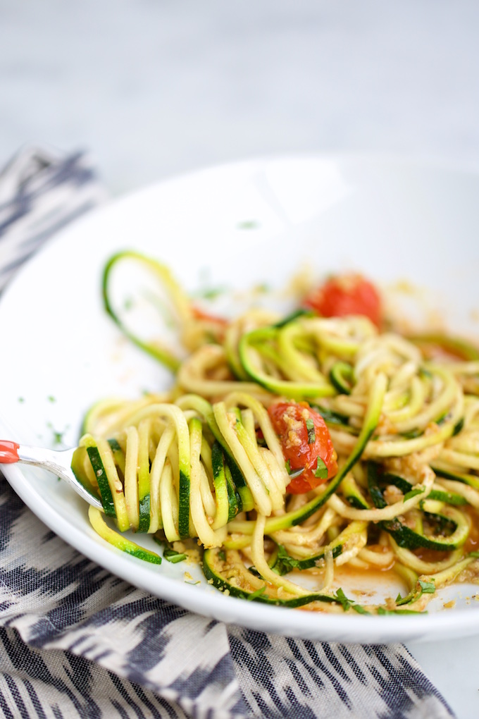 Zucchini noodles with cherry tomatoes 