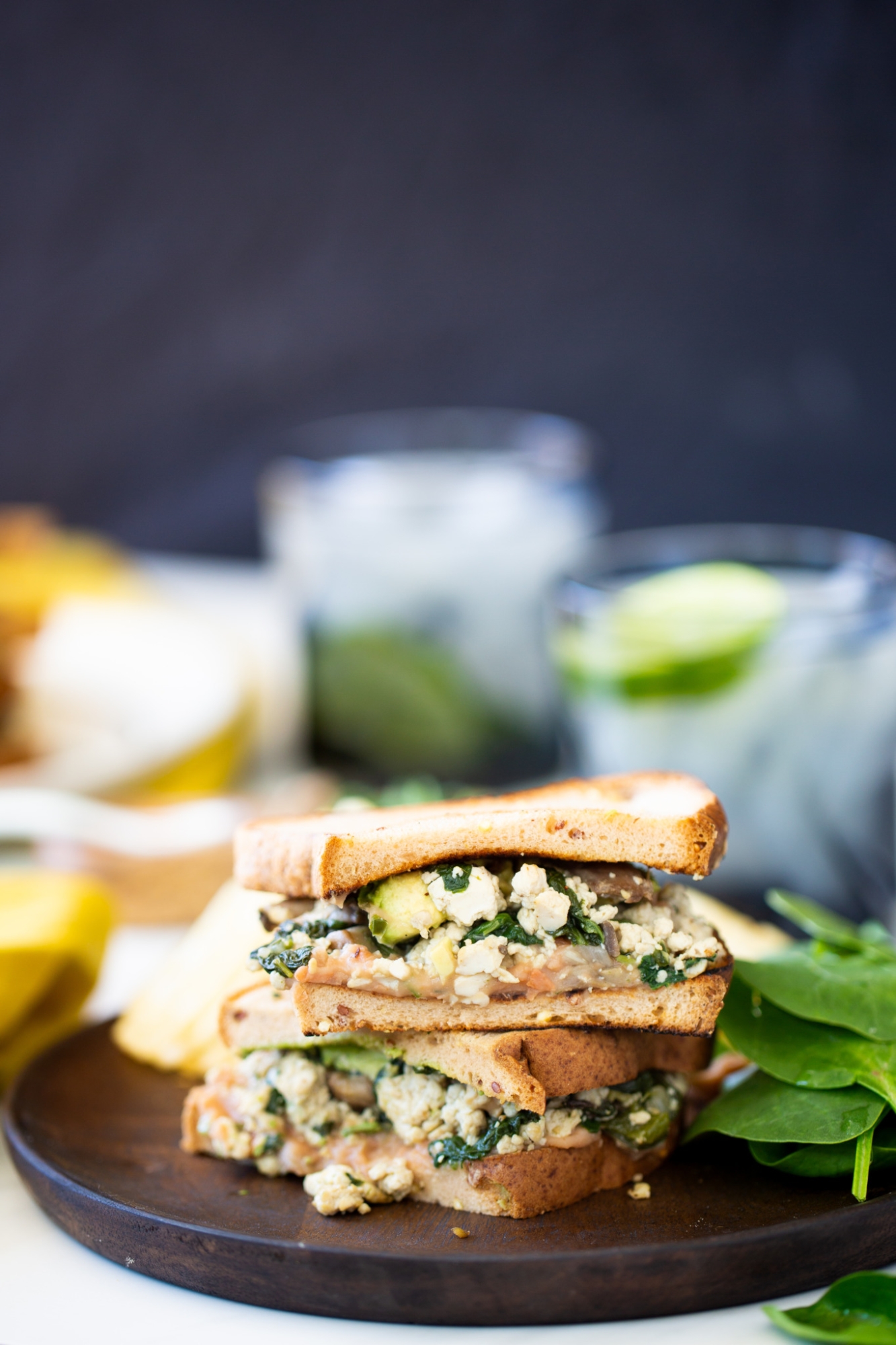 SANDWICH
DE POBLANO Y CHAMPIÑON CON EXTRA PROTEÍNA