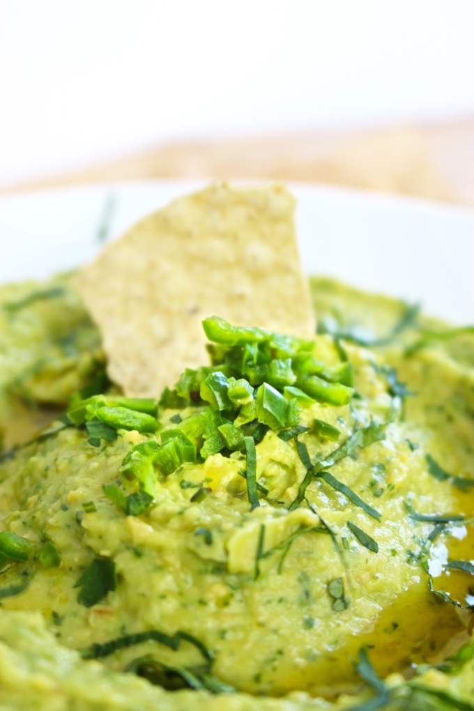 avocado hummus