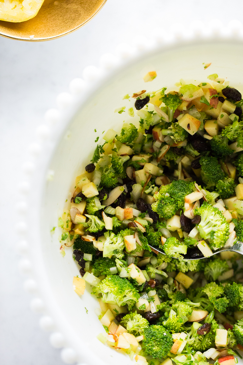 Best vegan broccoli salad with apple and raisins.