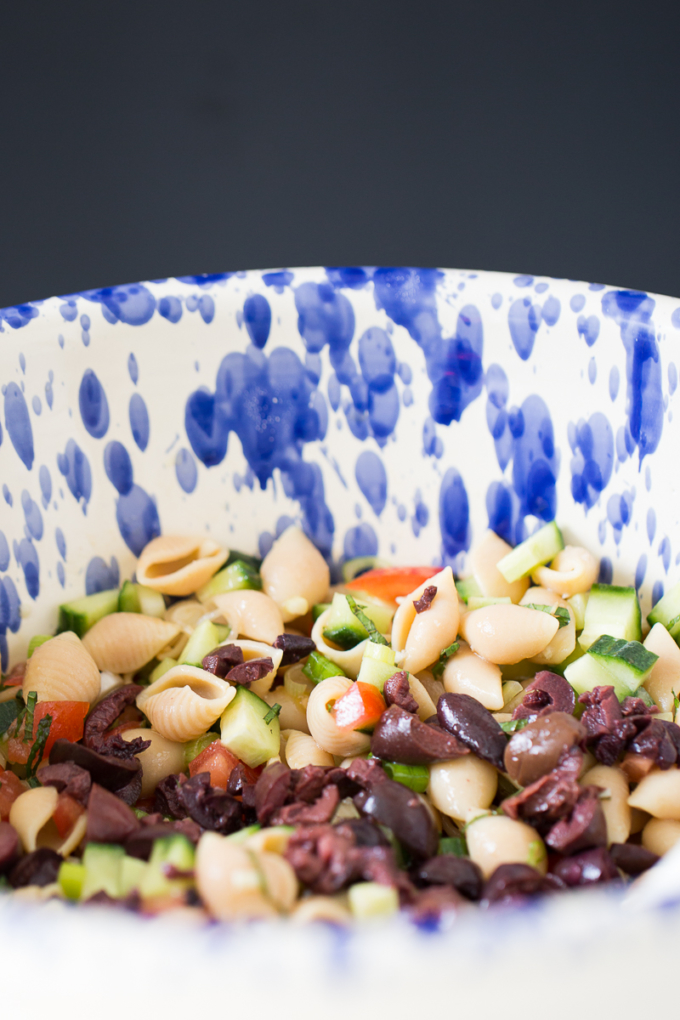 Pasta salad with lemon dressing