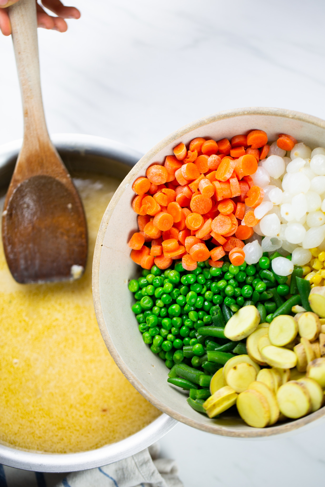 Creamy Vegan pot pie soup