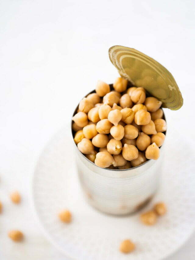 8 EASY RECIPES WITH CANNED CHICKPEAS