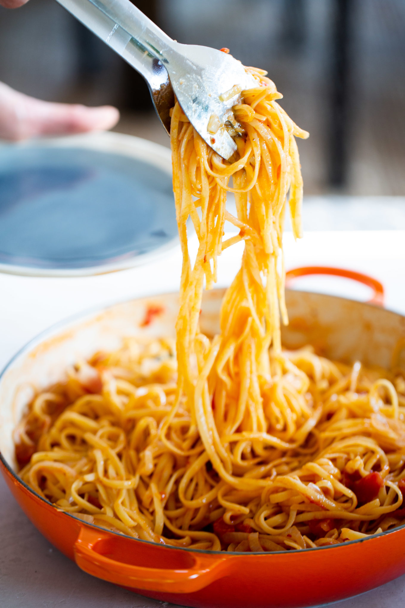 ONE PAN TOMATO AND ONION PASTA