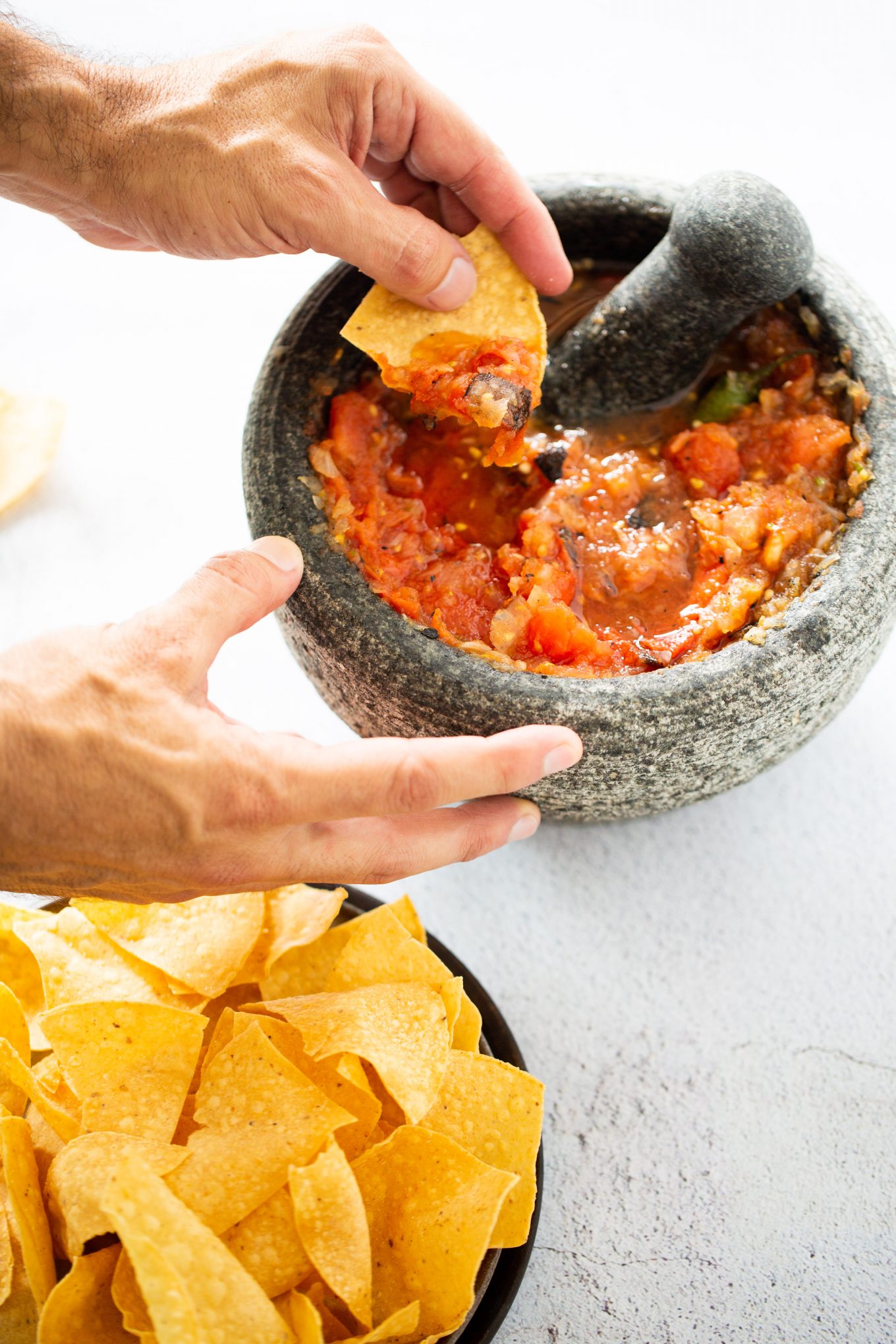 Red salsa molcajeteada with chips
