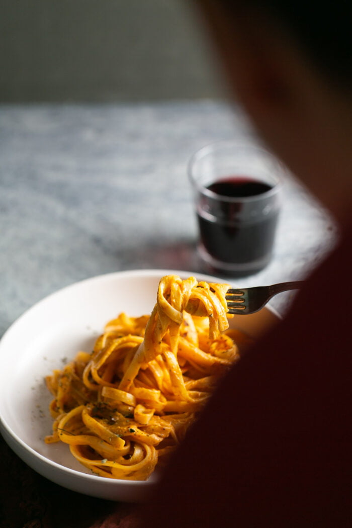 Linguini with creamy vodka sauce