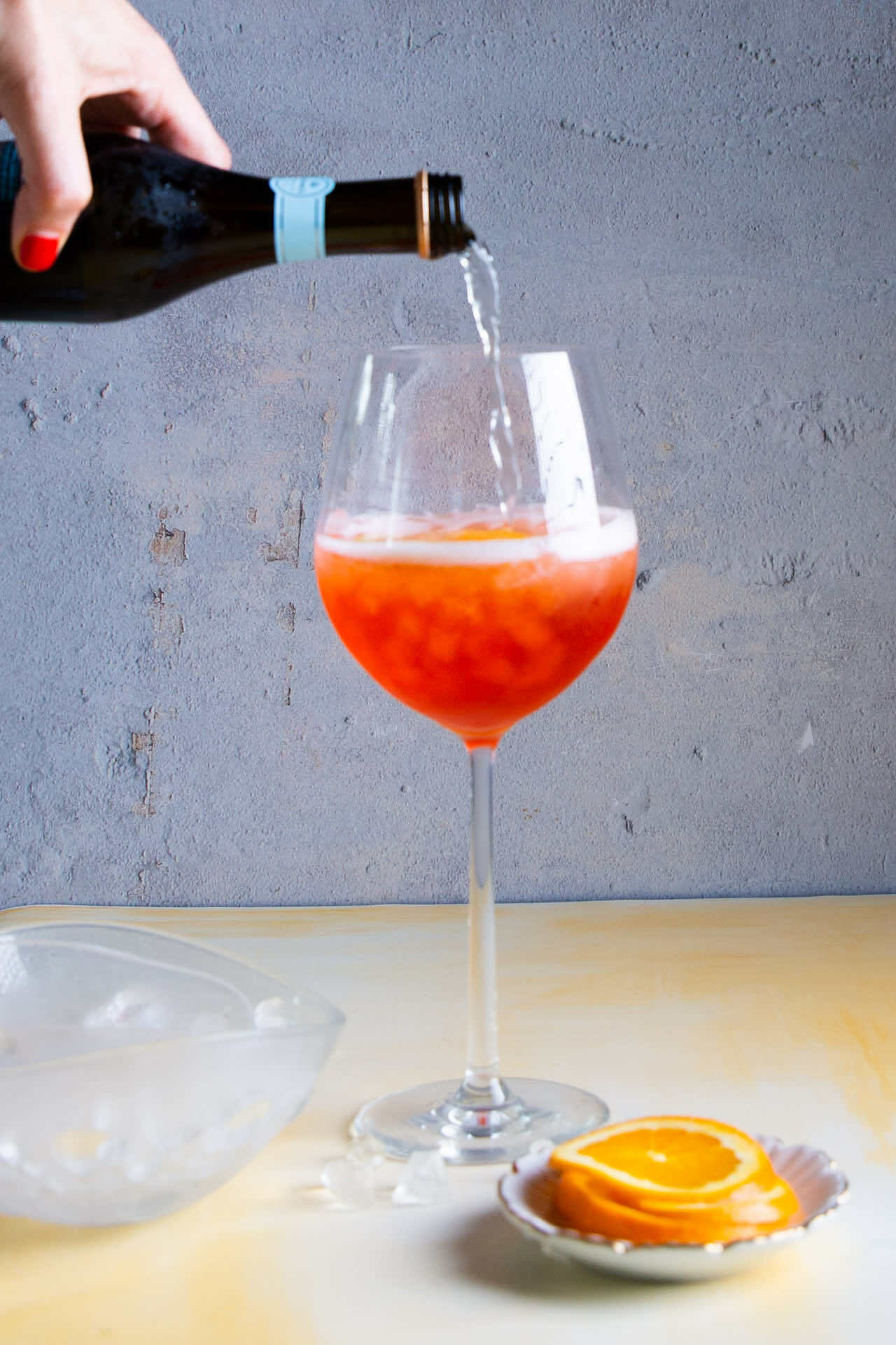 Aperol Spritz The Easiest Italian Summer Cocktail Aperol Spritz The Easiest Italian Summer Cocktail