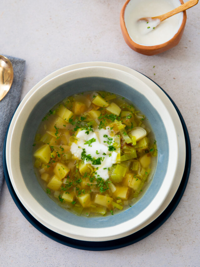 cropped sopa de poro y papa 4 1.jpg