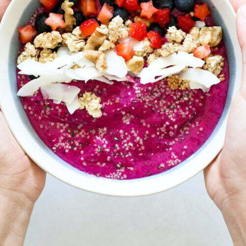 vegan dragon fruit bowl