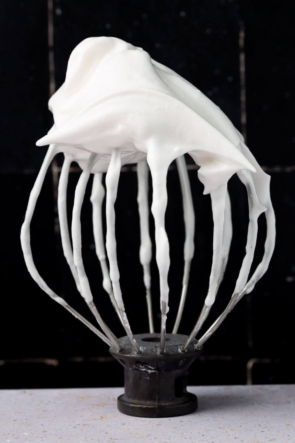 How to make whipped cream with aquafaba?