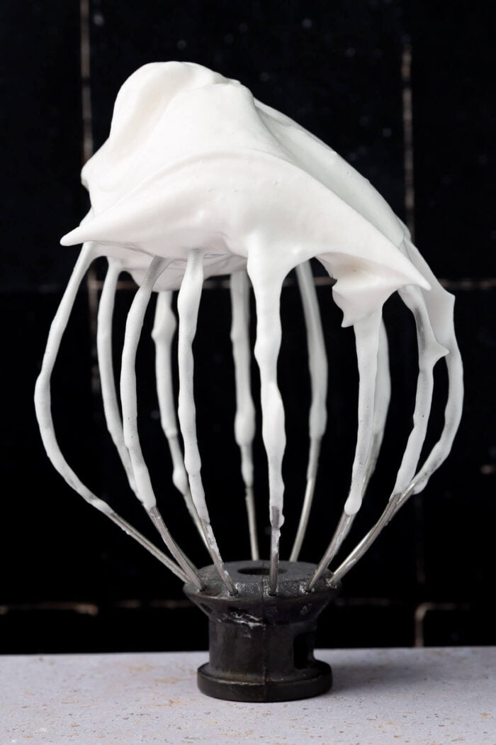 aquafaba whipped cream  