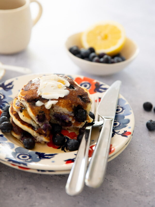 LEMON BLUEBERRY PANCAKES