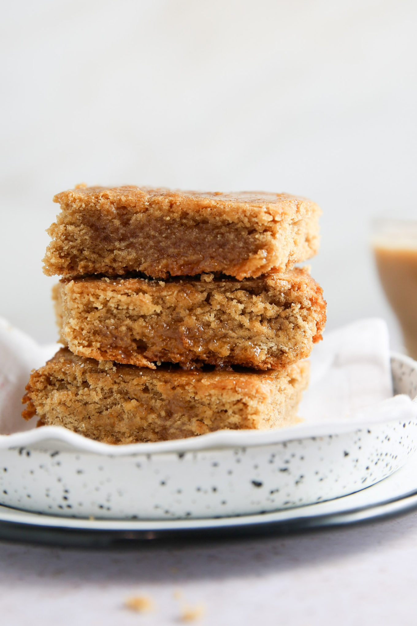 Vegan latte blondies