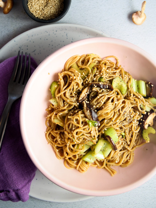 BLACK PEPPER STIR-FRY NOODLES WITH SHIITAKES AND CELERY